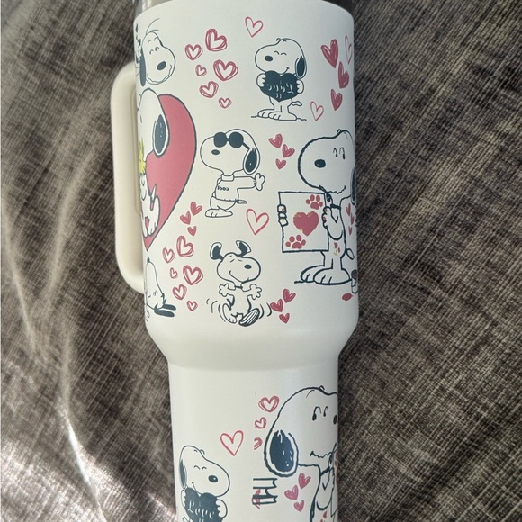 Stanley Peanuts White and Red Mug 40 oz snoopy cups valentines - Picture 3 of 8